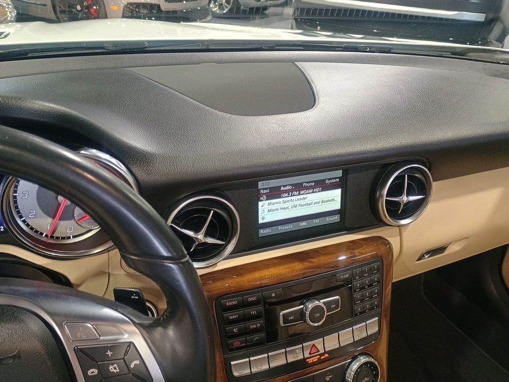 2015 Mercedes-Benz SLK 2dr Roadster SLK 250 Clean Carfax Florida Car - 22978243 - 21