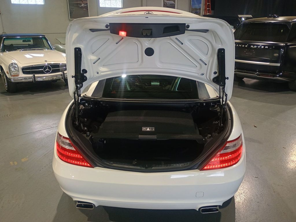 2015 Mercedes-Benz SLK 2dr Roadster SLK 250 Clean Carfax Florida Car - 22978243 - 35