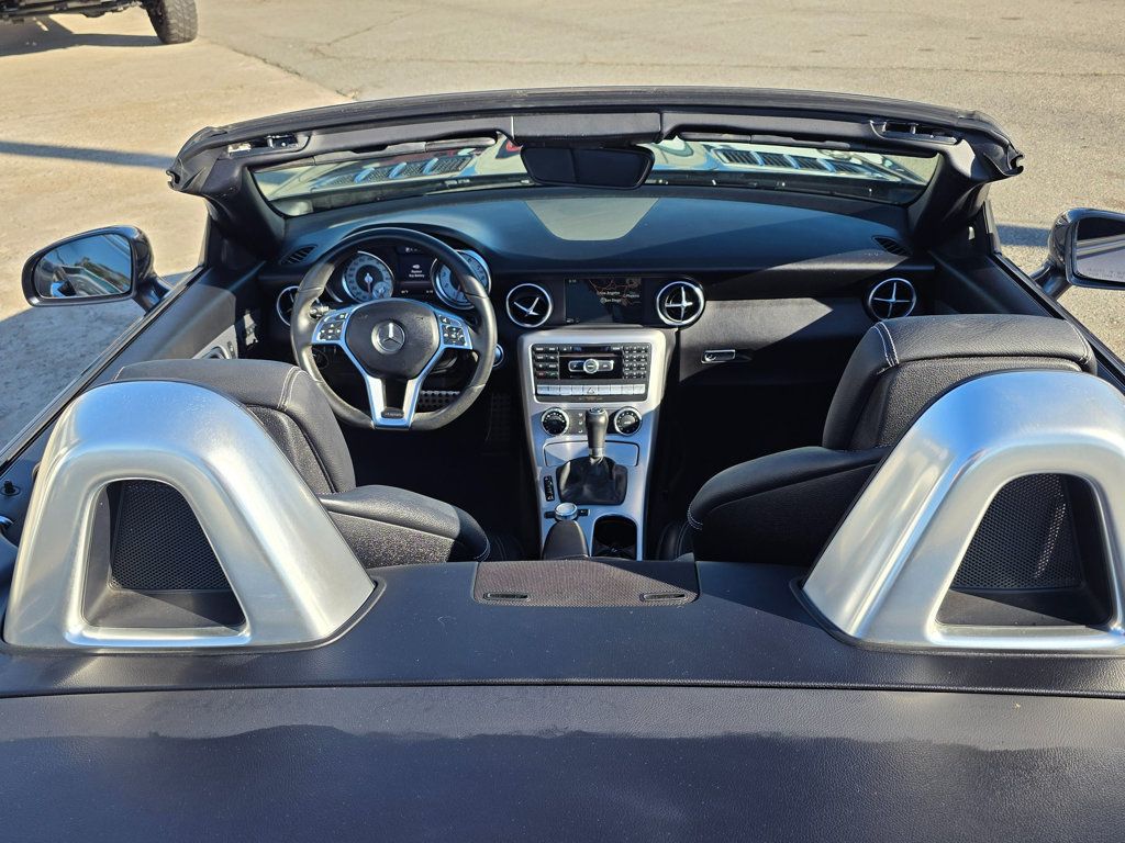 2015 Mercedes-Benz SLK 2dr Roadster SLK 350 - 22951325 - 12