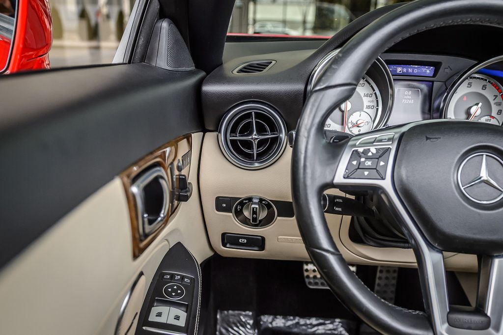 2015 Mercedes-Benz SLK SLK250 - RED ON BEIGE  - NAV - CONVERTIBLE - GORGEOUS - 22953891 - 28