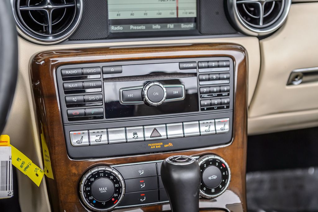 2015 Mercedes-Benz SLK SLK250 - RED ON BEIGE  - NAV - CONVERTIBLE - GORGEOUS - 22953891 - 32