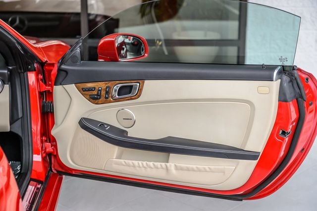 2015 Mercedes-Benz SLK SLK250 - RED ON BEIGE  - NAV - CONVERTIBLE - GORGEOUS - 22953891 - 47