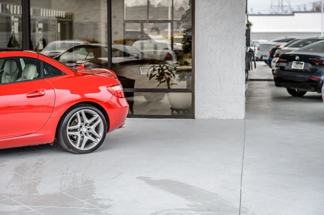 2015 Mercedes-Benz SLK SLK250 - RED ON BEIGE  - NAV - CONVERTIBLE - GORGEOUS - 22953891 - 53