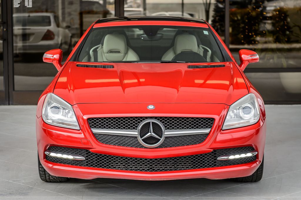 2015 Mercedes-Benz SLK SLK250 - RED ON BEIGE  - NAV - CONVERTIBLE - GORGEOUS - 22953891 - 5