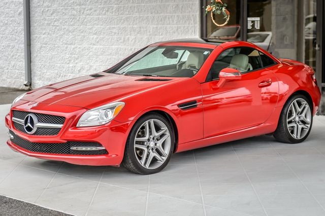 2015 Mercedes-Benz SLK SLK250 - RED ON BEIGE  - NAV - CONVERTIBLE - GORGEOUS - 22953891 - 7