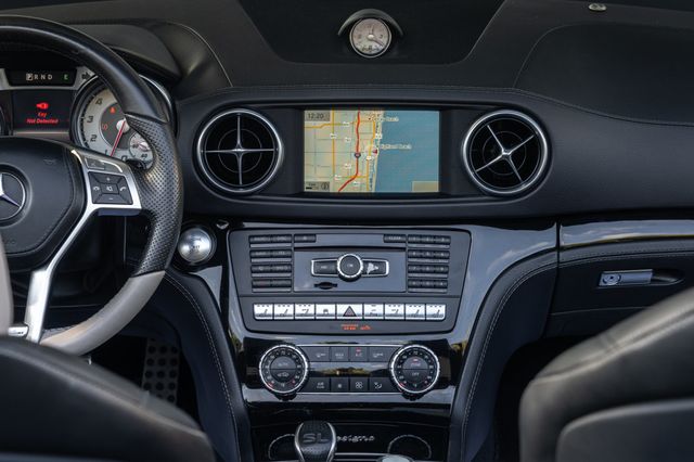 2015 Mercedes-Benz SL-Class 2dr Roadster SL 550 - 22954794 - 19