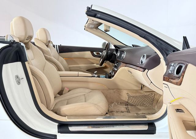 2015 Mercedes-Benz SL-Class SL550 - 22939150 - 31