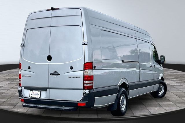2015 Mercedes-Benz Sprinter 2500 High Roof - 23025509 - 4