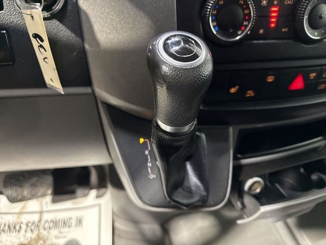 2015 Mercedes-Benz Sprinter 2500 Passenger 144 WB - 22975717 - 16