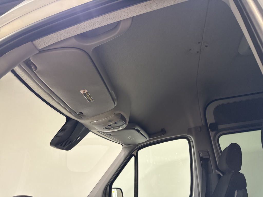 2015 Mercedes-Benz Sprinter 2500 Passenger 144 WB - 22975717 - 23