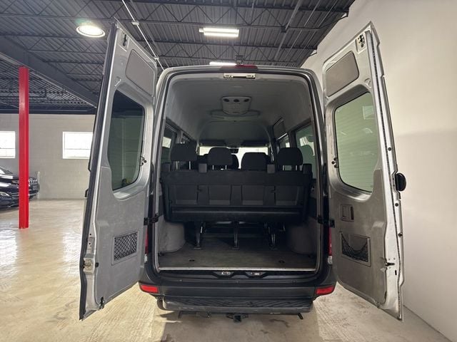 2015 Mercedes-Benz Sprinter 2500 Passenger 144 WB - 22975717 - 26