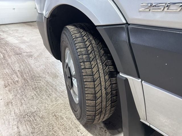 2015 Mercedes-Benz Sprinter 2500 Passenger 144 WB - 22975717 - 2