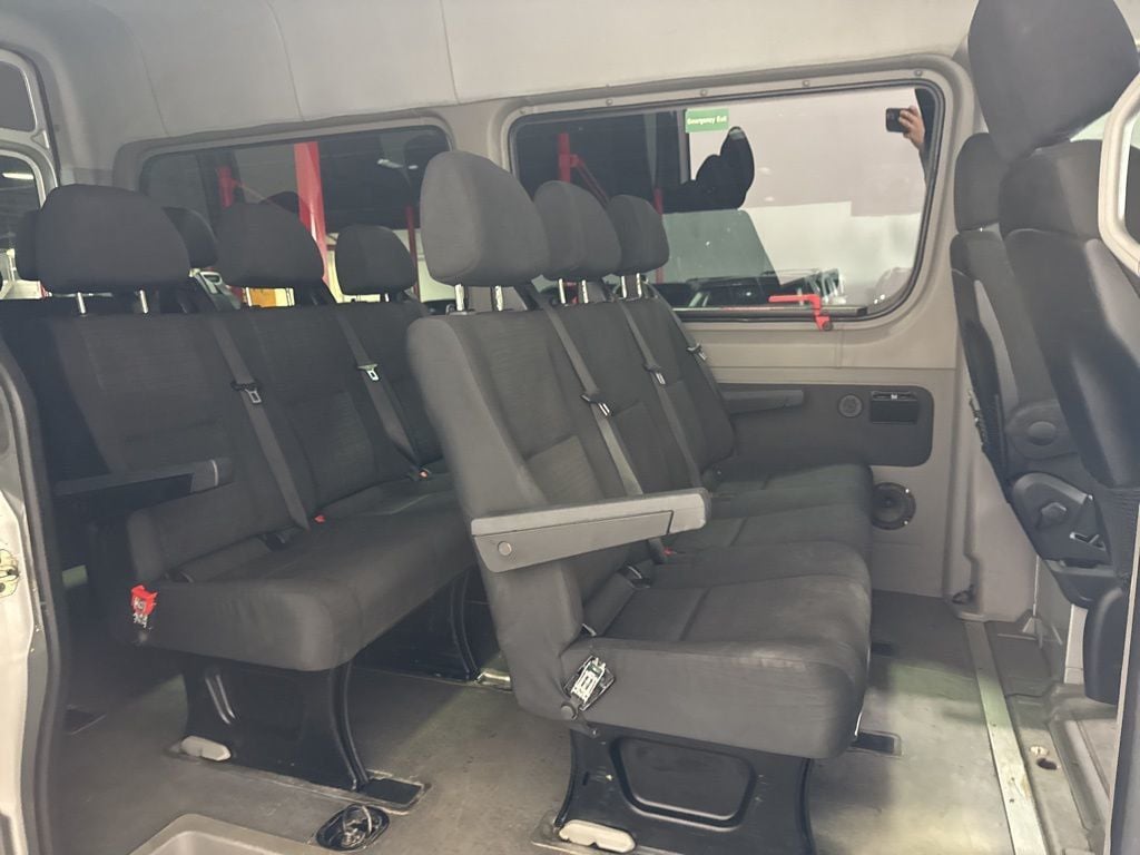 2015 Mercedes-Benz Sprinter 2500 Passenger 144 WB - 22975717 - 32