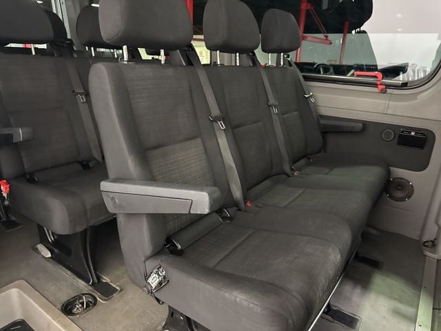 2015 Mercedes-Benz Sprinter 2500 Passenger 144 WB - 22975717 - 33
