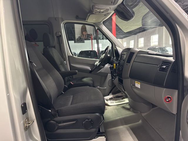 2015 Mercedes-Benz Sprinter 2500 Passenger 144 WB - 22975717 - 37