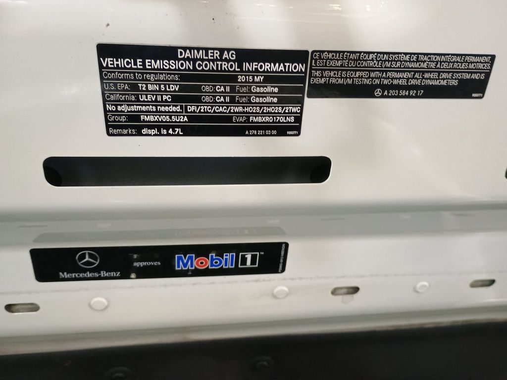 2015 Mercedes-Benz S-Class 2dr Coupe S 550 4MATIC Clean Carfax - 23016987 - 44