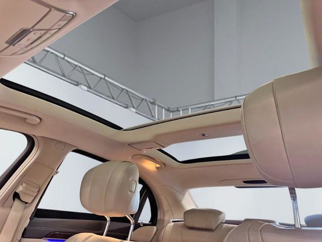 2015 Mercedes-Benz S-Class 4dr Sedan S 550 4MATIC - 23064639 - 19