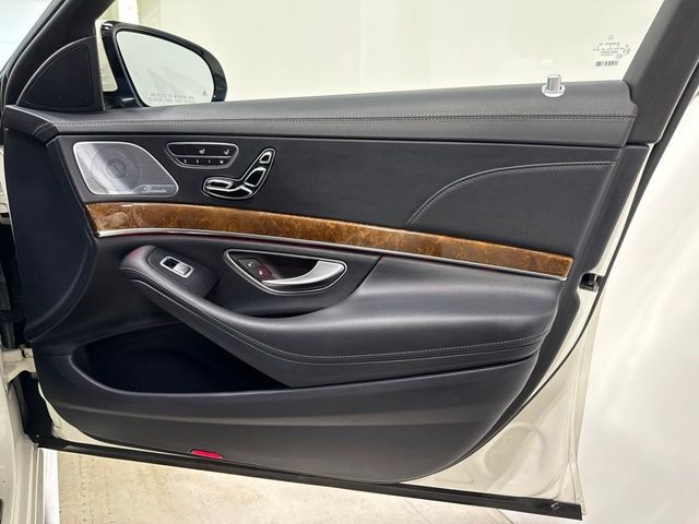 2015 Mercedes-Benz S-Class 4dr Sedan S 550 4MATIC - 23061904 - 32