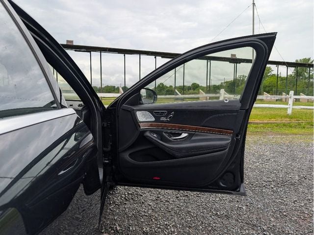 2015 Mercedes-Benz S-Class 4dr Sedan S 550 4MATIC - 23021965 - 12