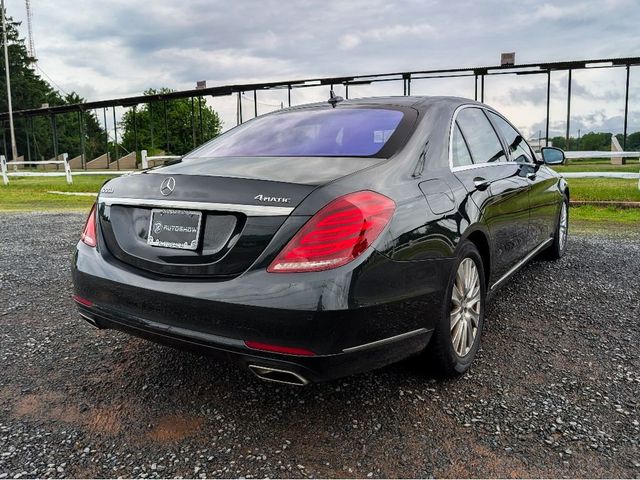 2015 Mercedes-Benz S-Class S550 4MATIC's photo