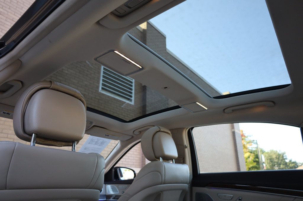 2015 Mercedes Benz S 550 photo 14