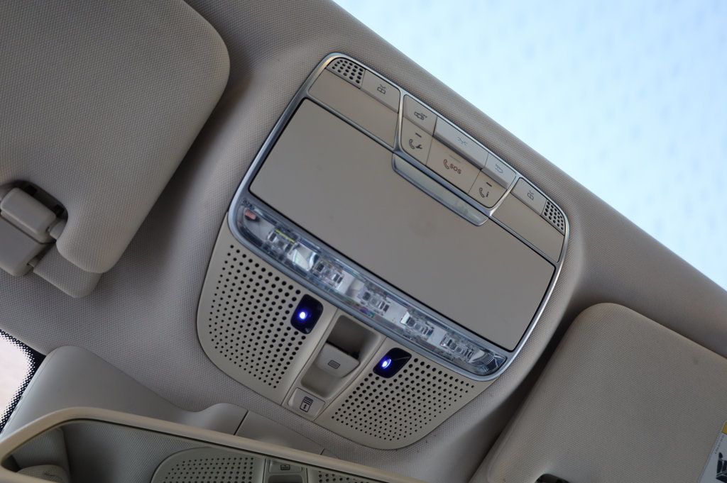 2015 Mercedes Benz S 550 photo 29