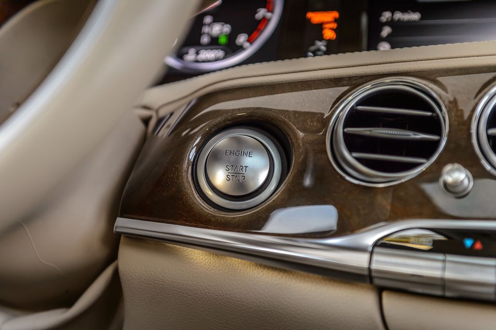 2015 Mercedes-Benz S-Class S550 4MATIC - AMG SPORT APPEARANCE PKG - BEST COLORS - GORGEOUS - 22977050 - 31