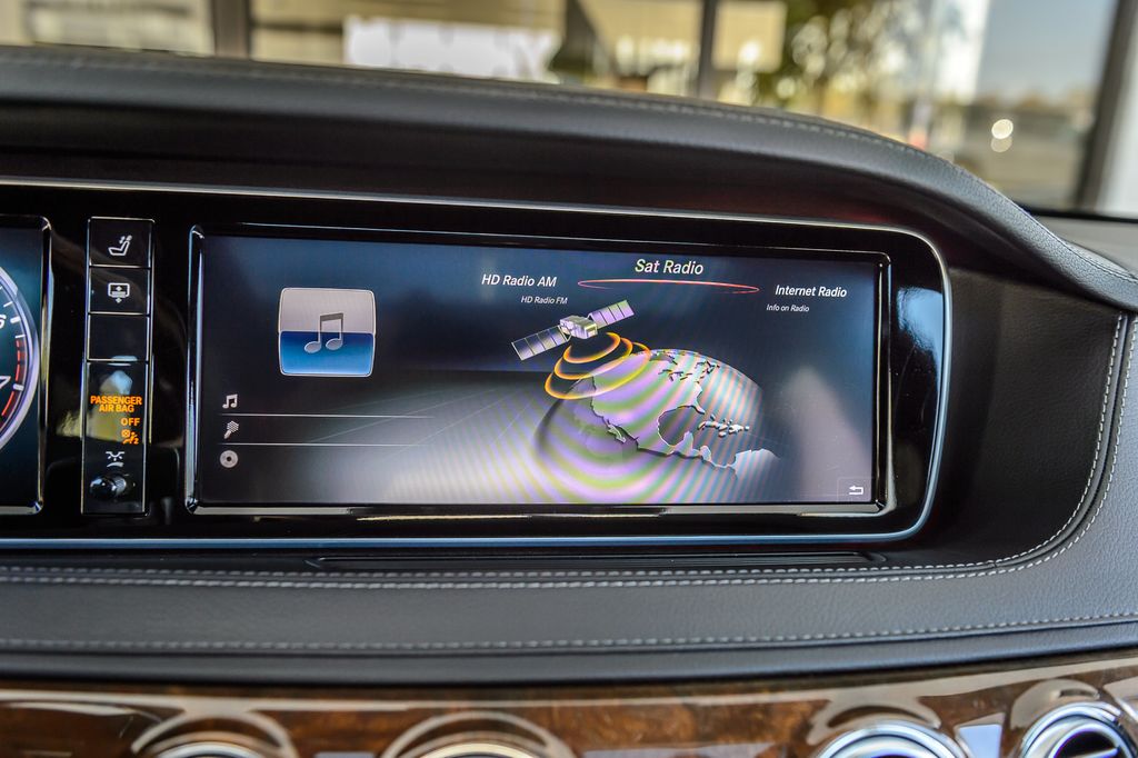 2015 Mercedes-Benz S-Class S550 - AMG APPEARANCE PKG - NAV - PANO - VENTED SEATS - GORGEOUS - 22994320 - 22