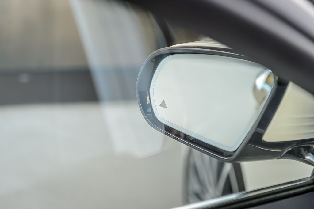 2015 Mercedes-Benz S-Class S550 - AMG APPEARANCE PKG - NAV - PANO - VENTED SEATS - GORGEOUS - 22994320 - 54