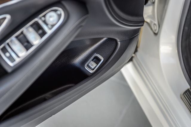 2015 Mercedes-Benz S-Class S550 - AMG APPEARANCE PKG - NAV - PANO - VENTED SEATS - GORGEOUS - 22994320 - 57