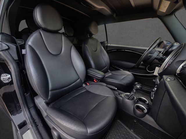 2015 MINI Cooper Convertible CONVERTIBLE, NAVIGATION PKG, HEATED SEATS, XENON HEADLIGHTS - 23033446 - 13