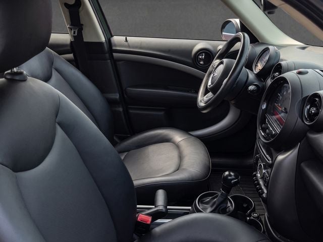 2015 MINI Cooper Countryman PAN SUNROOF, HEATED FRONT SEATS, PREMIUM PKG, COLD WEATHER PKG - 23058881 - 6