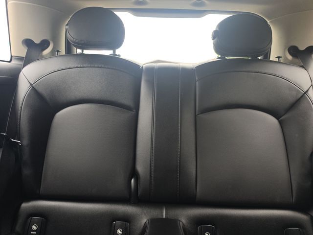 2015 MINI Cooper Hardtop 2 Door   - 23070512 - 11
