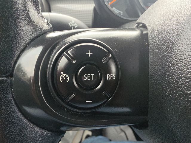 2015 MINI Cooper Hardtop 2 Door   - 23070512 - 29