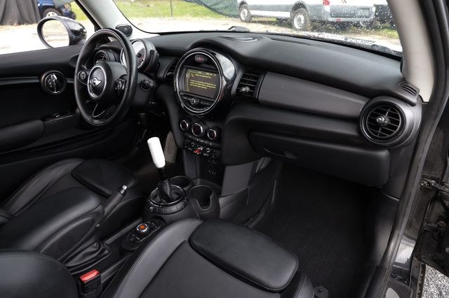 2015 MINI Cooper Hardtop 2 Door  - 23067248 - 18