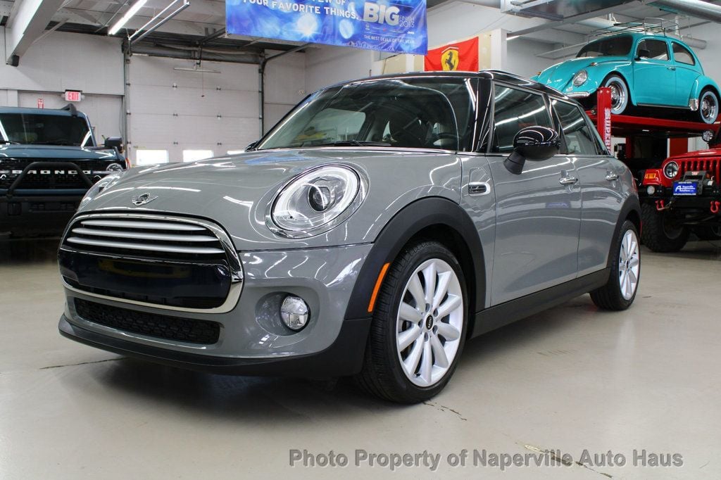 2015 Mini Cooper Hardtop 4 Door photo 2