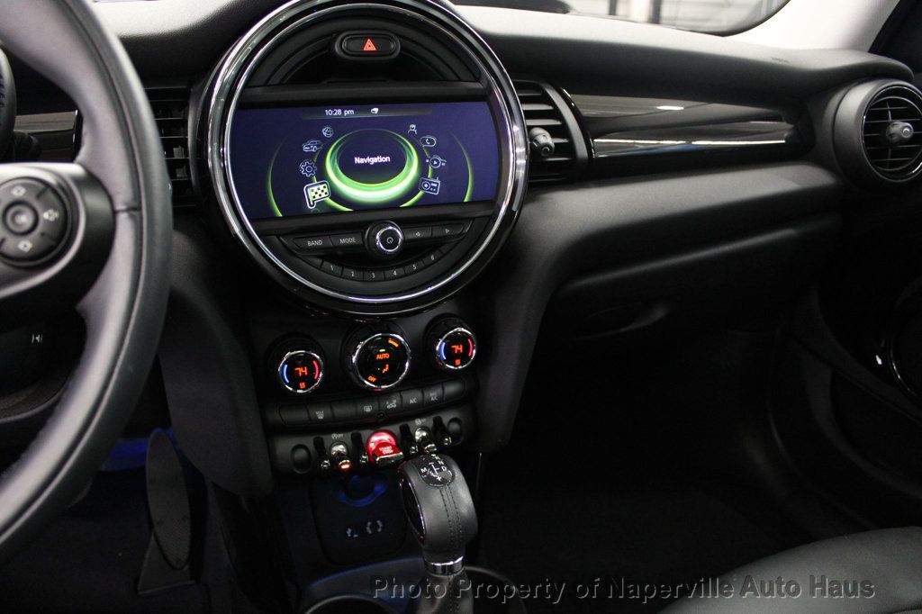 2015 Mini Cooper Hardtop 4 Door photo 25
