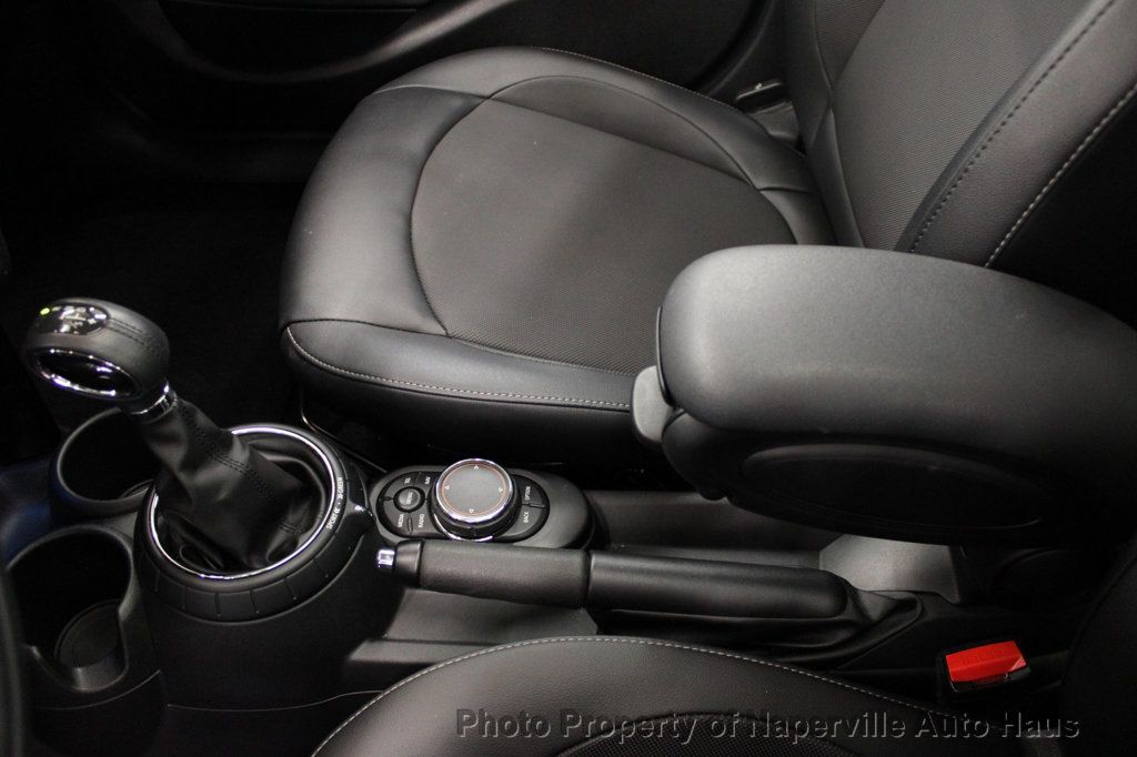 2015 Mini Cooper Hardtop 4 Door photo 31