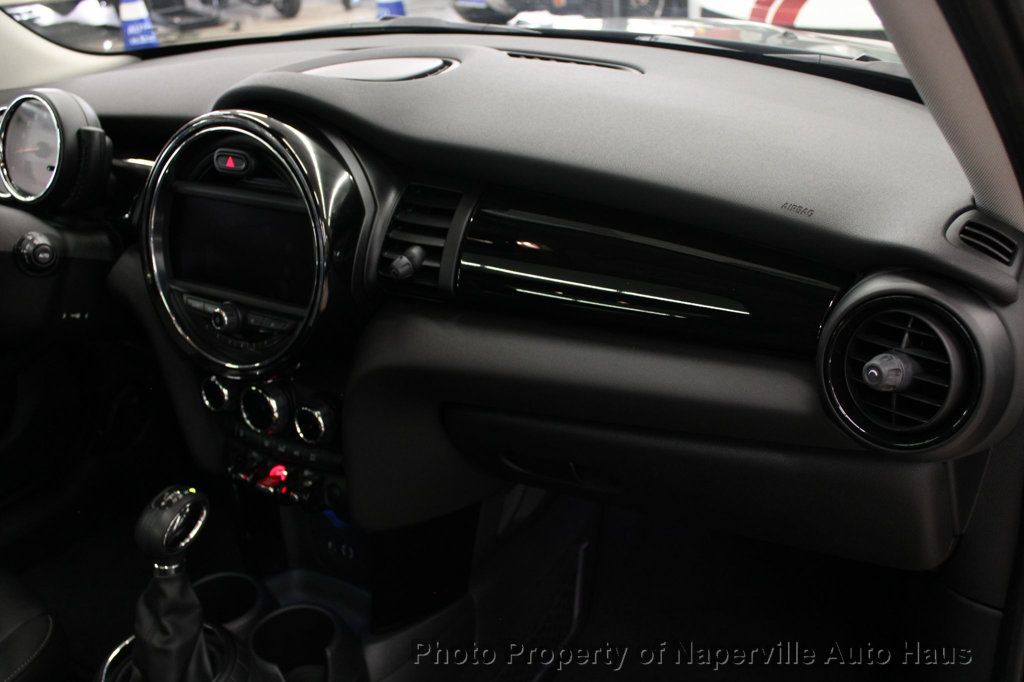 2015 Mini Cooper Hardtop 4 Door photo 48