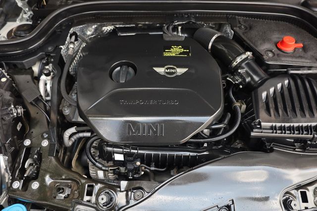 2015 MINI Cooper Hardtop 4 Door Base - 23049421 - 9