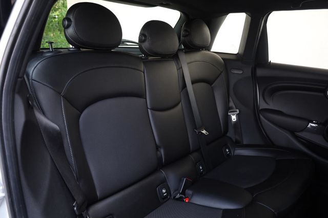 2015 MINI Cooper Hardtop 4 Door Base - 23049421 - 20