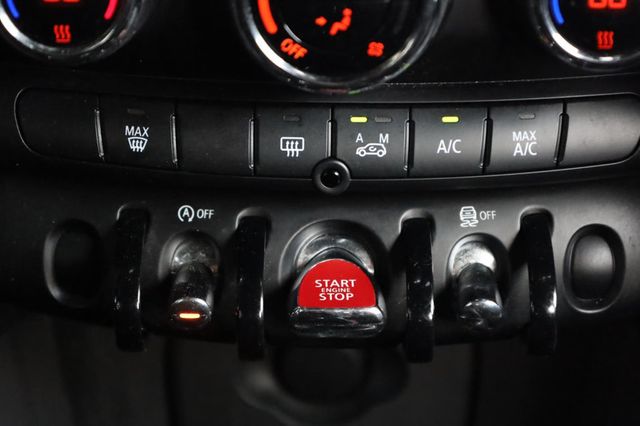 2015 MINI Cooper Hardtop 4 Door Base - 23049421 - 38