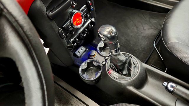 2015 MINI Cooper Roadster  - 23016918 - 15