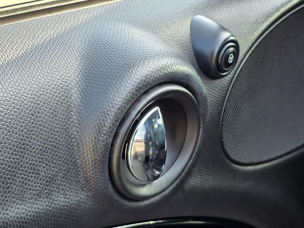 2015 MINI Cooper S Countryman   - 22958890 - 23