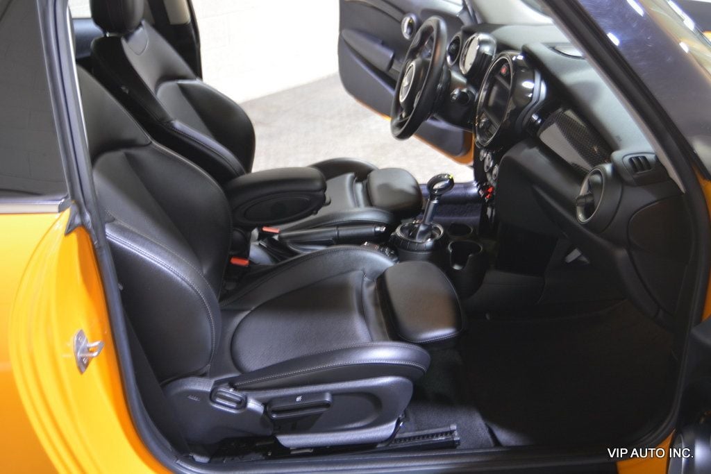 2015 MINI Cooper S Hardtop 2 Door  - 22321904 - 17