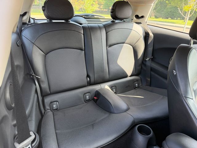 2015 MINI Cooper S Hardtop 2 Door CLEAN CARFAX, 6-SPD MANUAL, HEATED MIRRORS, CENTER ARMREST - 23050196 - 13