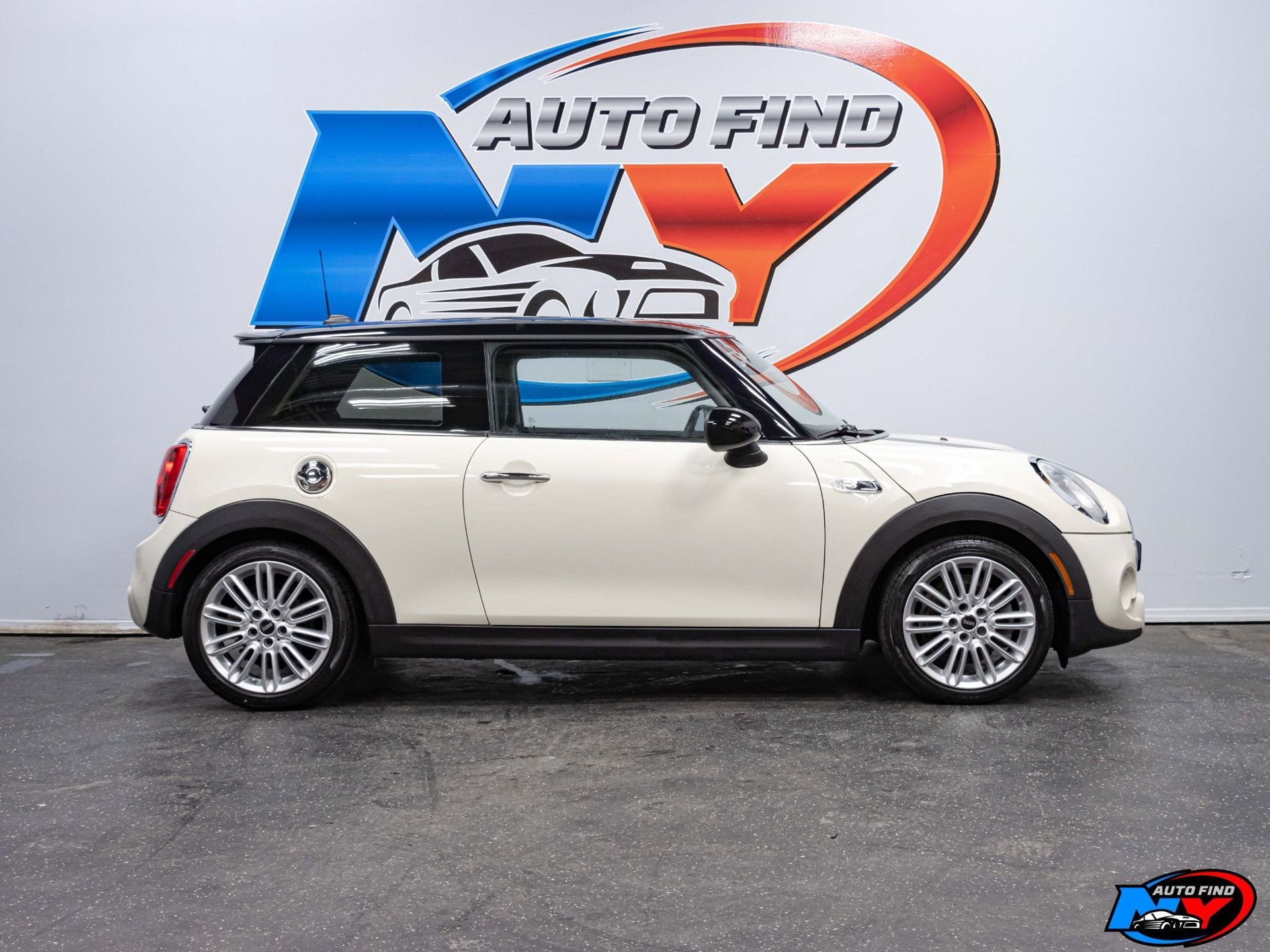 2015 Mini Cooper S Hardtop 2 Door photo 4