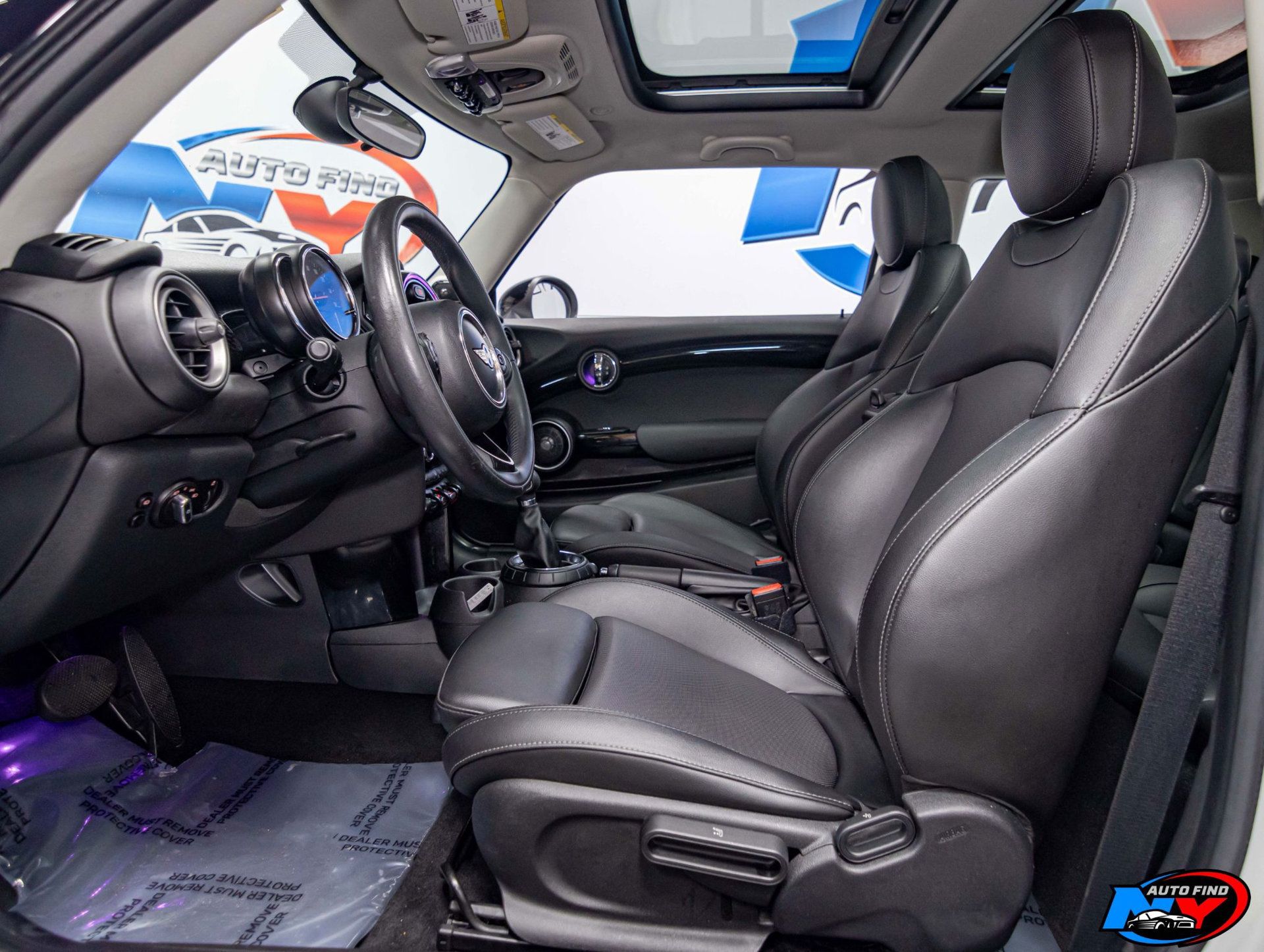 2015 Mini Cooper S Hardtop 2 Door photo 2