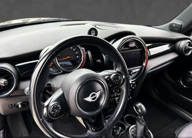 2015 MINI Cooper S Hardtop 2 Door PAN SUNROOF, NAVIGATION, LED LIGHTS, HEATED SEATS, PREMIUM PKG - 23023169 - 2