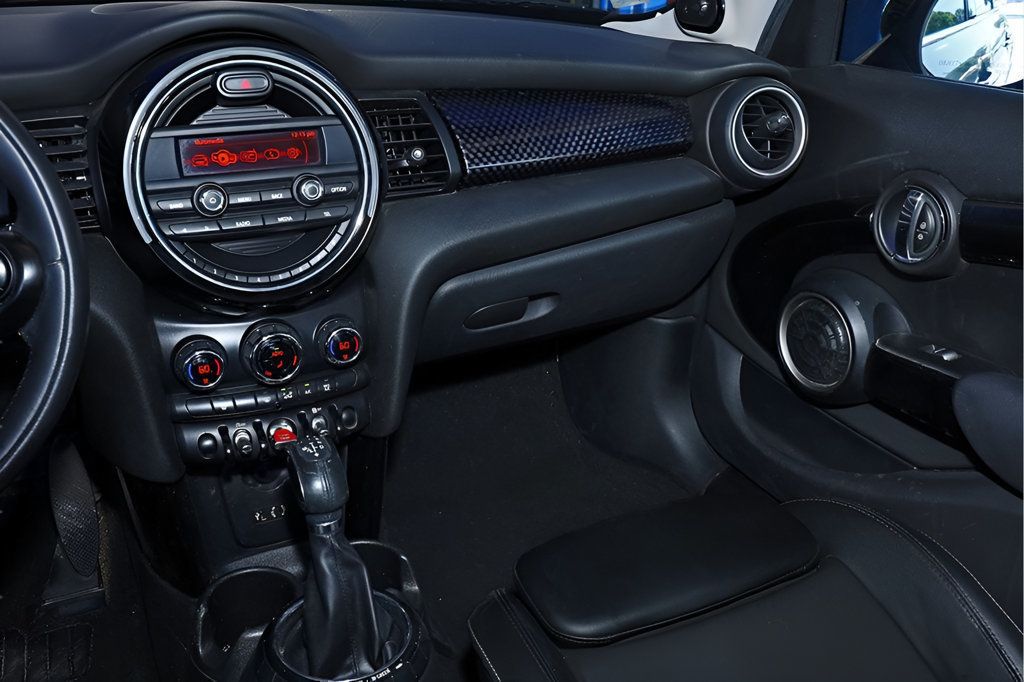 2015 Mini Cooper S Hardtop 4 Door photo 20
